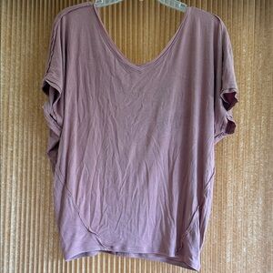 💙3 for $55💙Cabi Women's Rose V-Neck Top